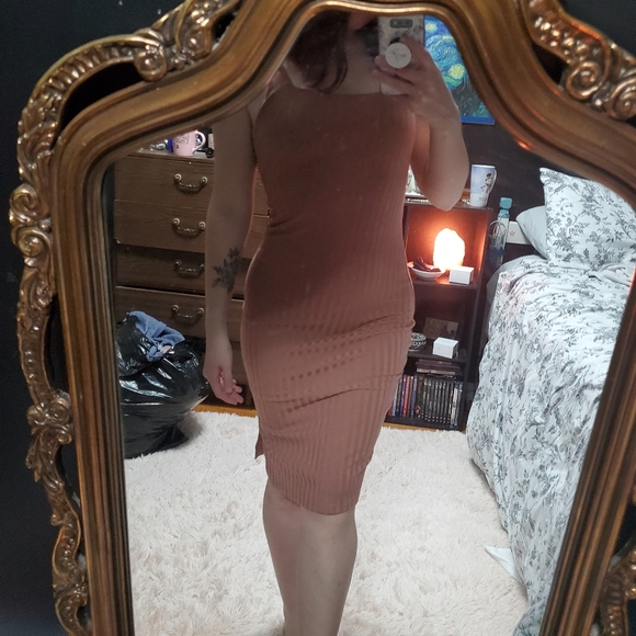 Pink Ribbed Bodycon Dress - Picture 2 of 3